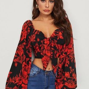 *NEW* NWOT Red Black Holiday crop smocked blouse